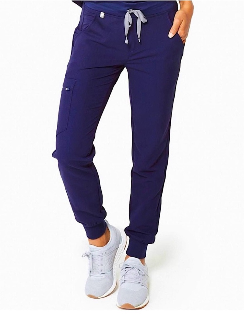 Figs Zamora Jogger Scrub Pants - Plum Size XS Scrubs